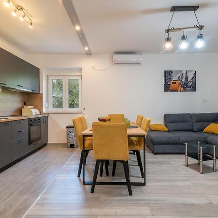 Apartman Galeb تروغير المظهر الخارجي الصورة