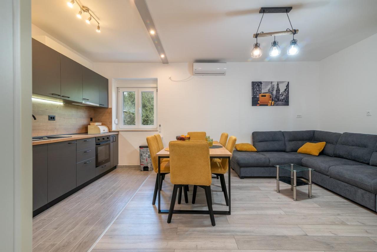 Apartman Galeb تروغير المظهر الخارجي الصورة